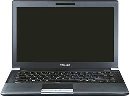 Toshiba R940 Core i5 4GB/320GB Laptop